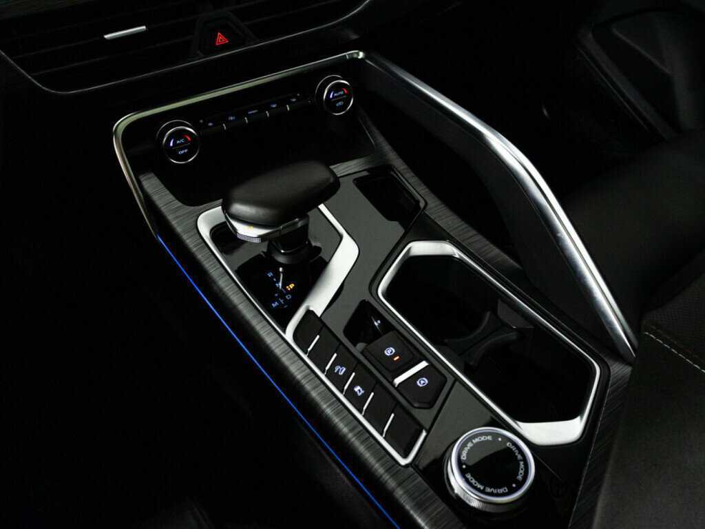 Geely Tugella 2022 года с пробегом. Фото: #17