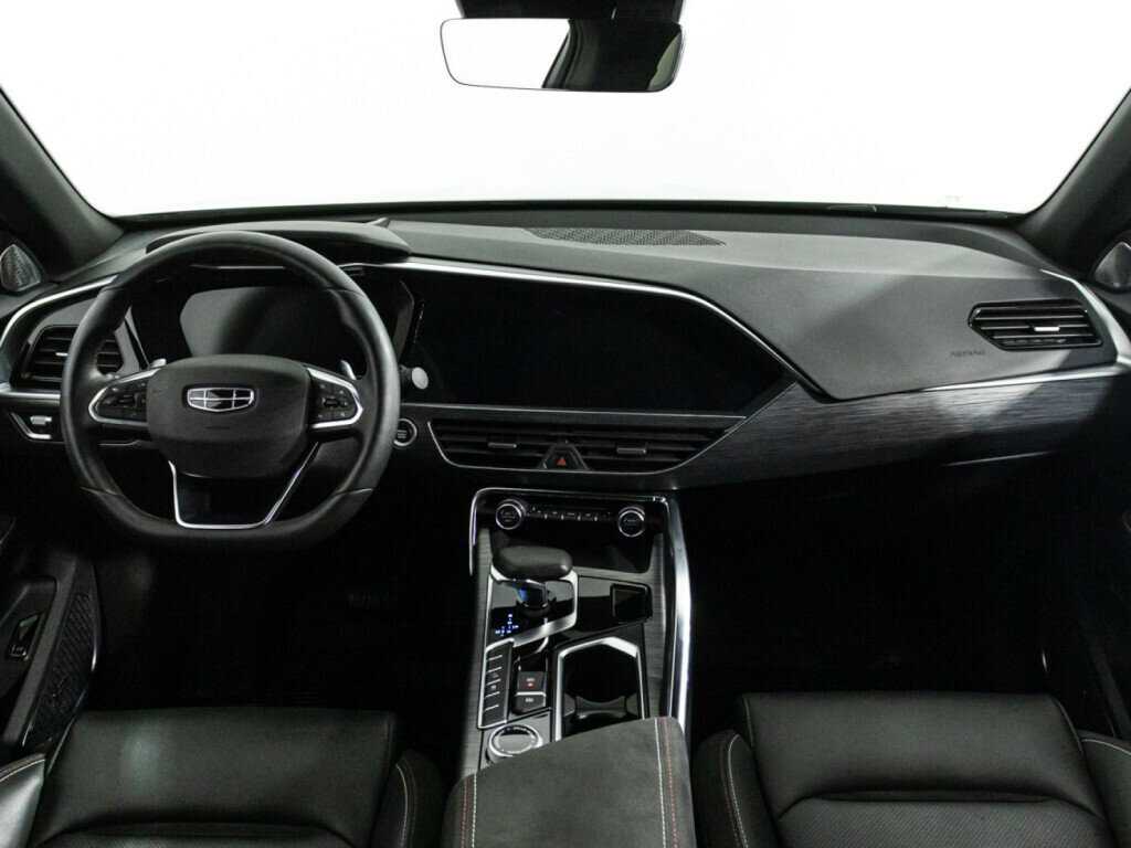 Geely Tugella 2022 года с пробегом. Фото: #12