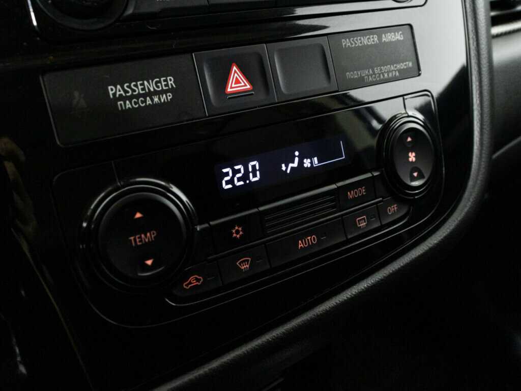 Mitsubishi Outlander 2018 года с пробегом. Фото: #12