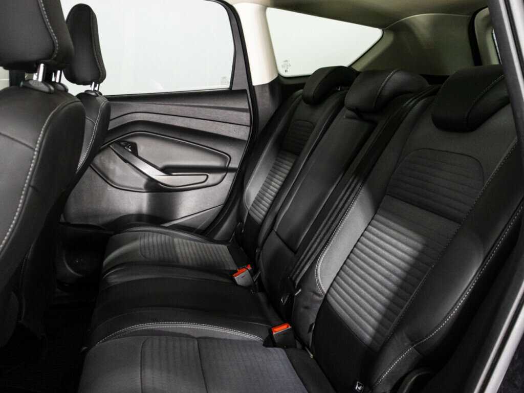 Б/У Форд Куга 2017 года. Фото: #9