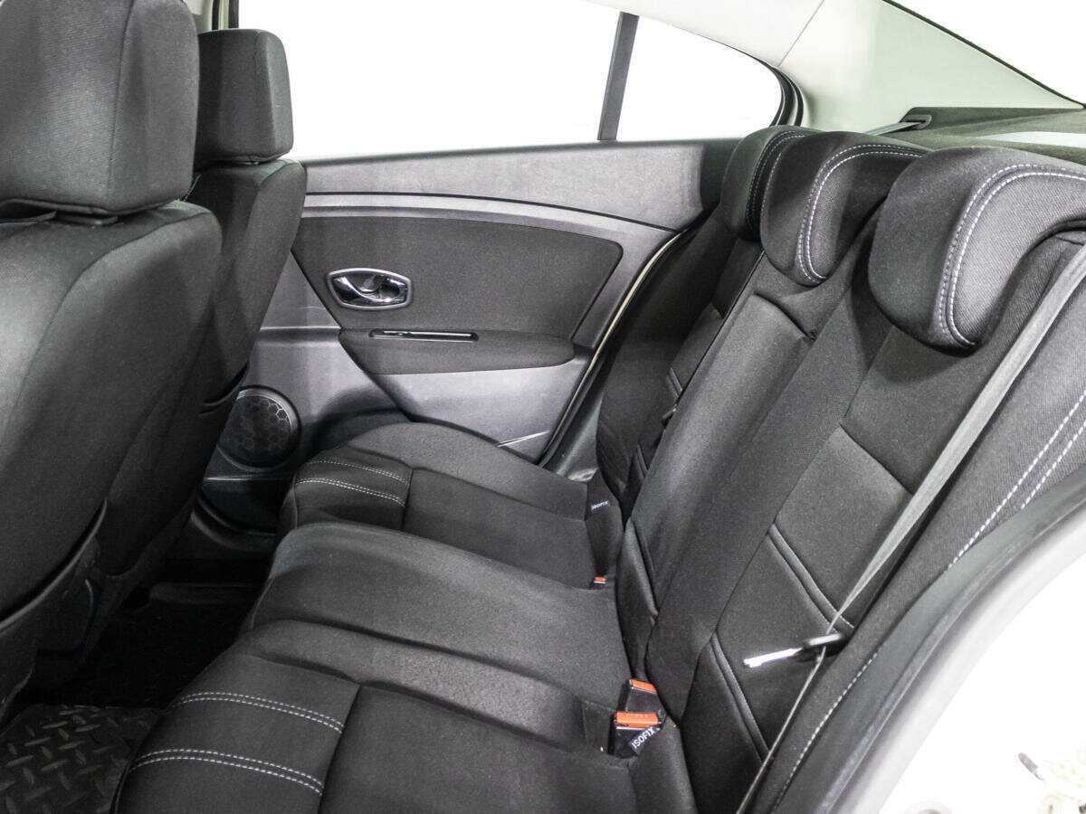 Б/У Рено Флюенс 2013 года. Фото: #9