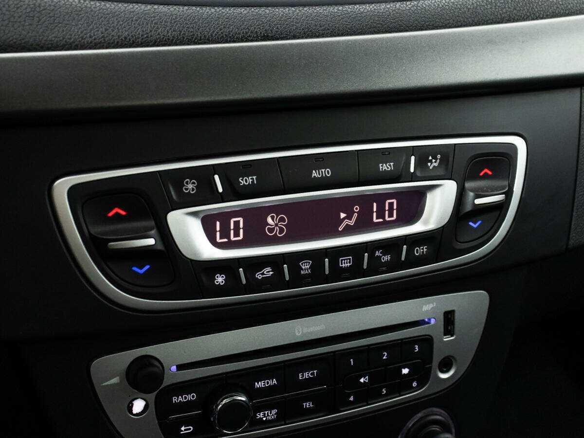 Б/У Рено Флюенс 2013 года. Фото: #14