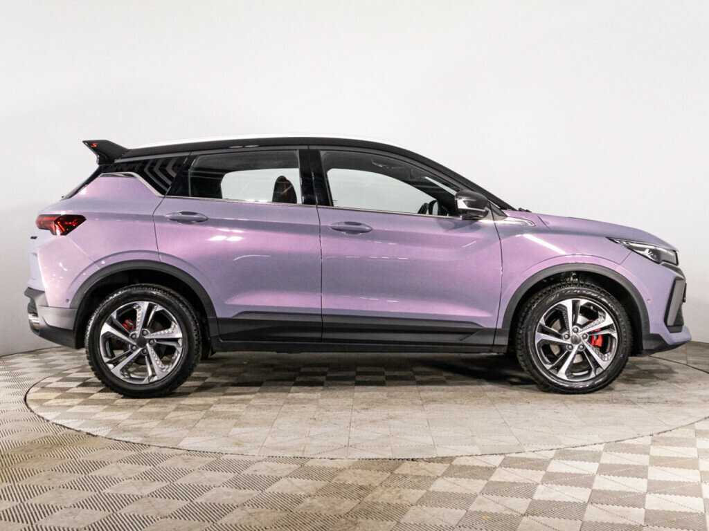 Б/У Джили Кулрэй 2023 года. Фото: #3