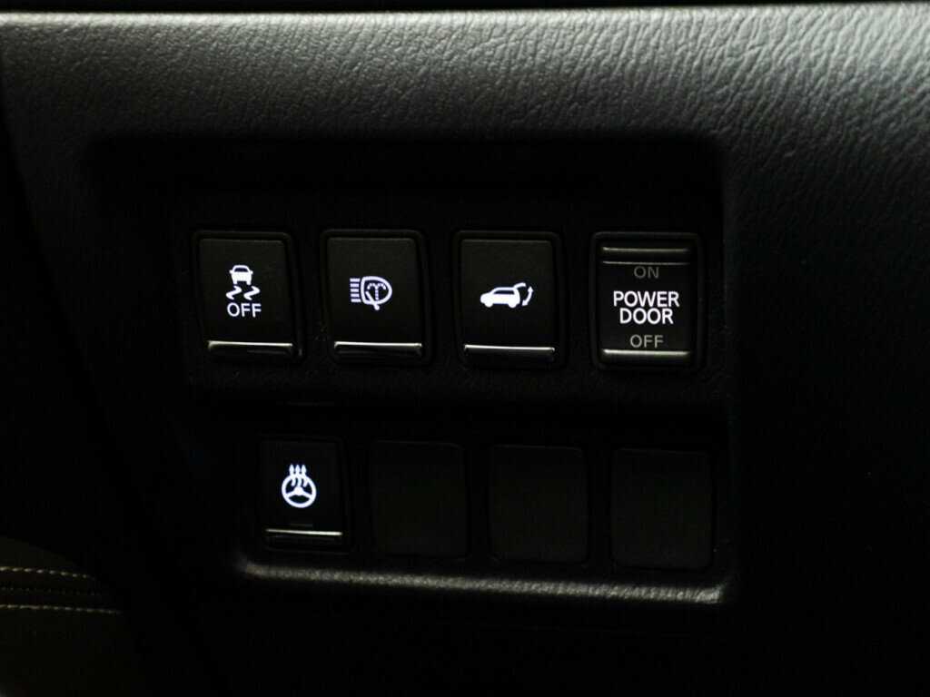 Infiniti QX60 2018 года с пробегом. Фото: #20