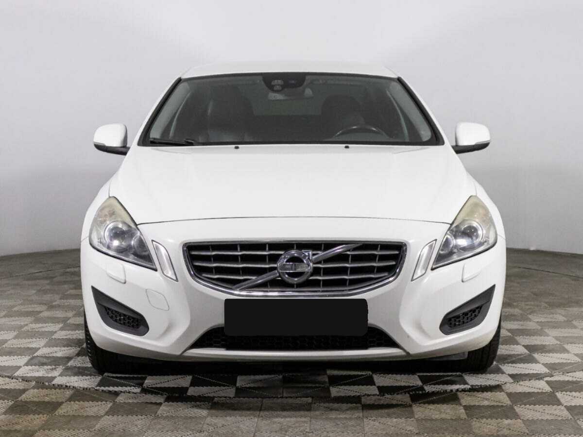 Volvo S60 2012 года с пробегом. Фото: #1