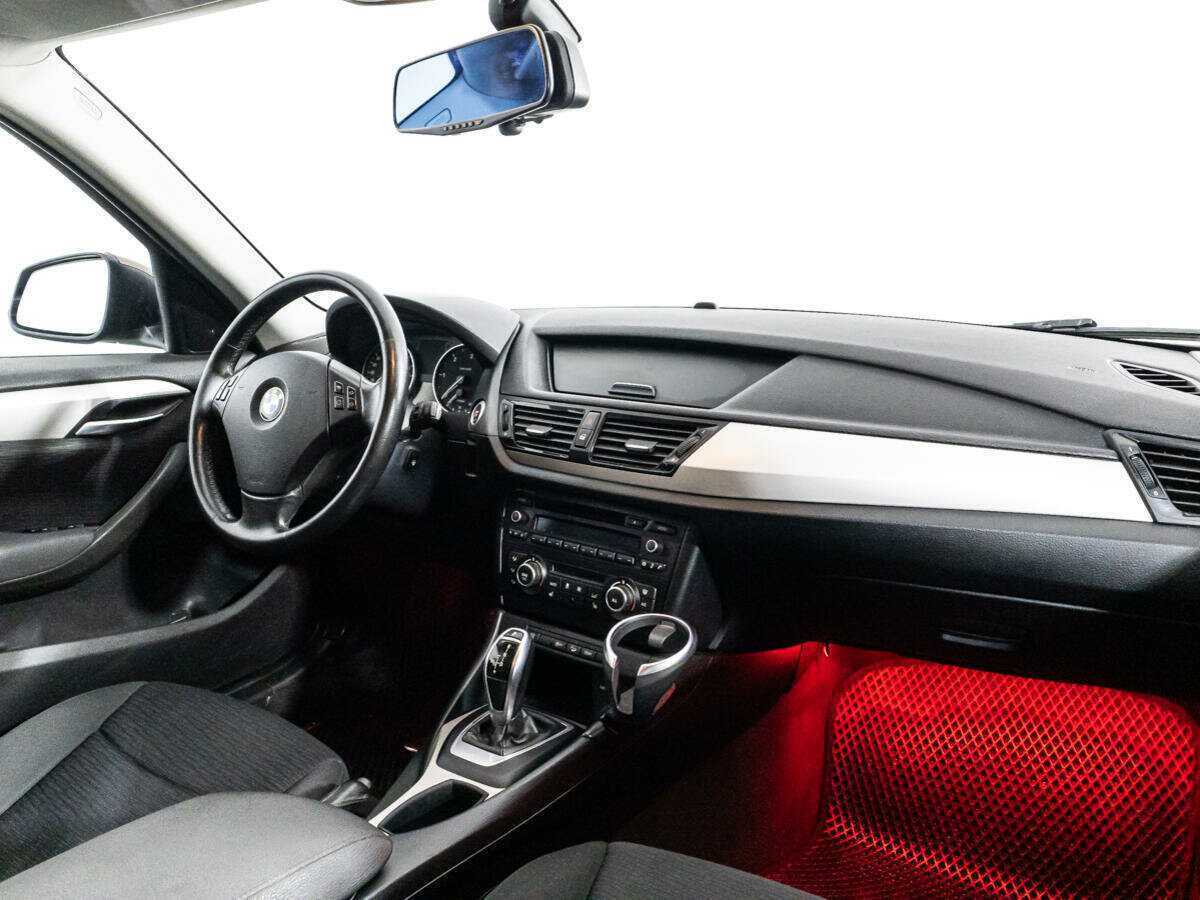 Б/У БМВ Икс1 2014 года. Фото: #8