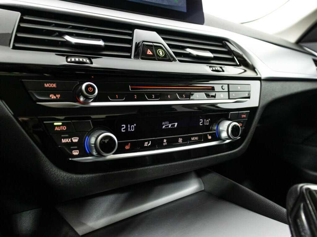 BMW 5 серии 2018 года с пробегом. Фото: #17