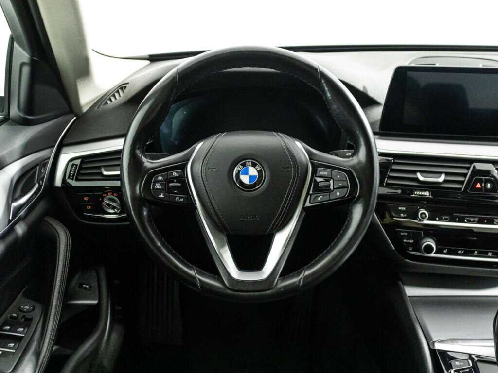 BMW 5 серии 2018 года с пробегом. Фото: #22