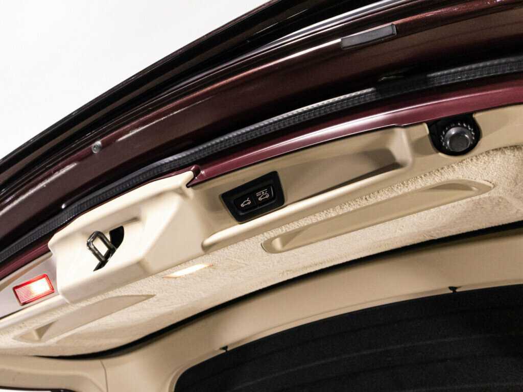 BMW 5 серии 2012 года с пробегом. Фото: #14