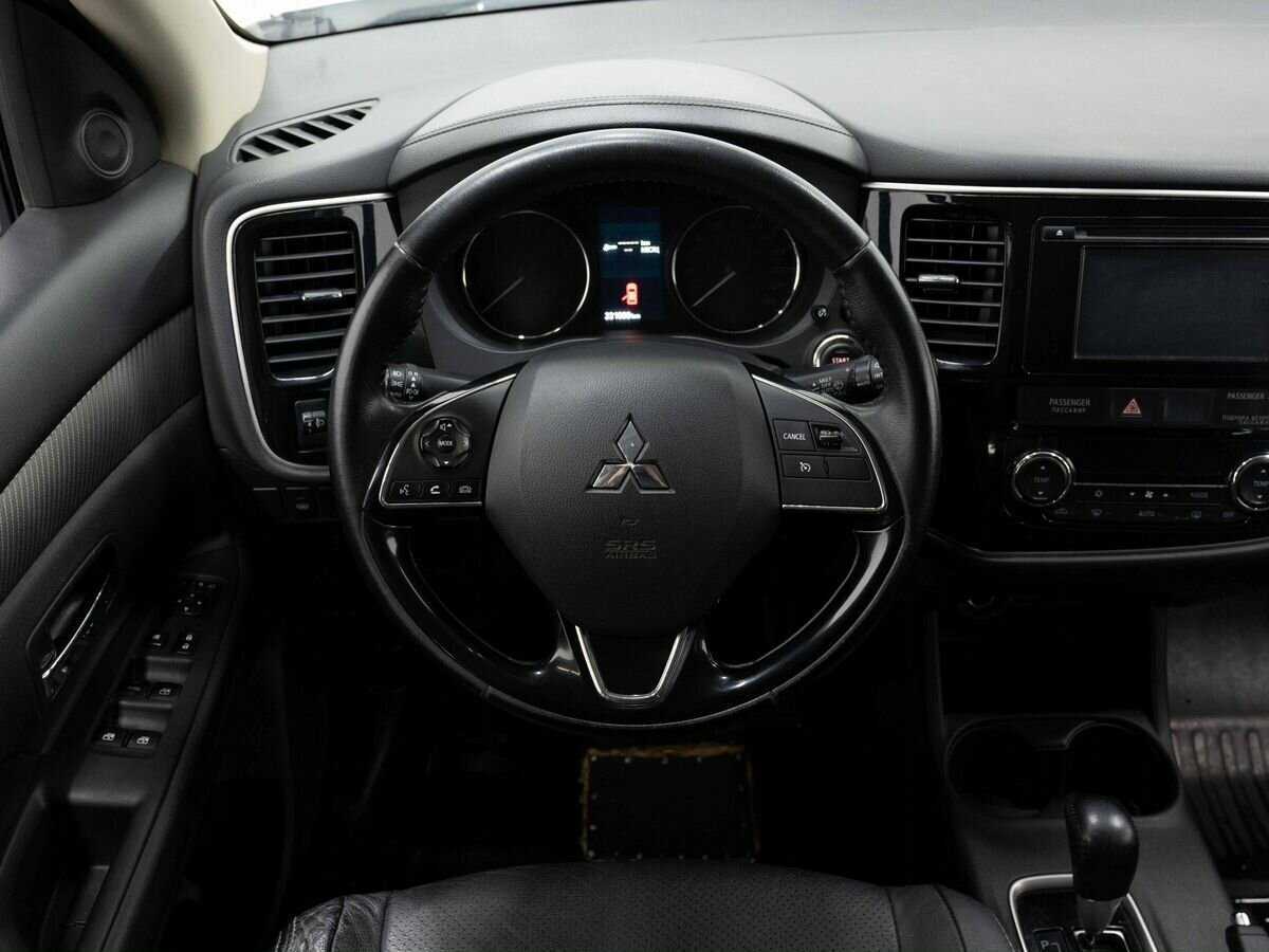 Mitsubishi Outlander 2015 года с пробегом. Фото: #15