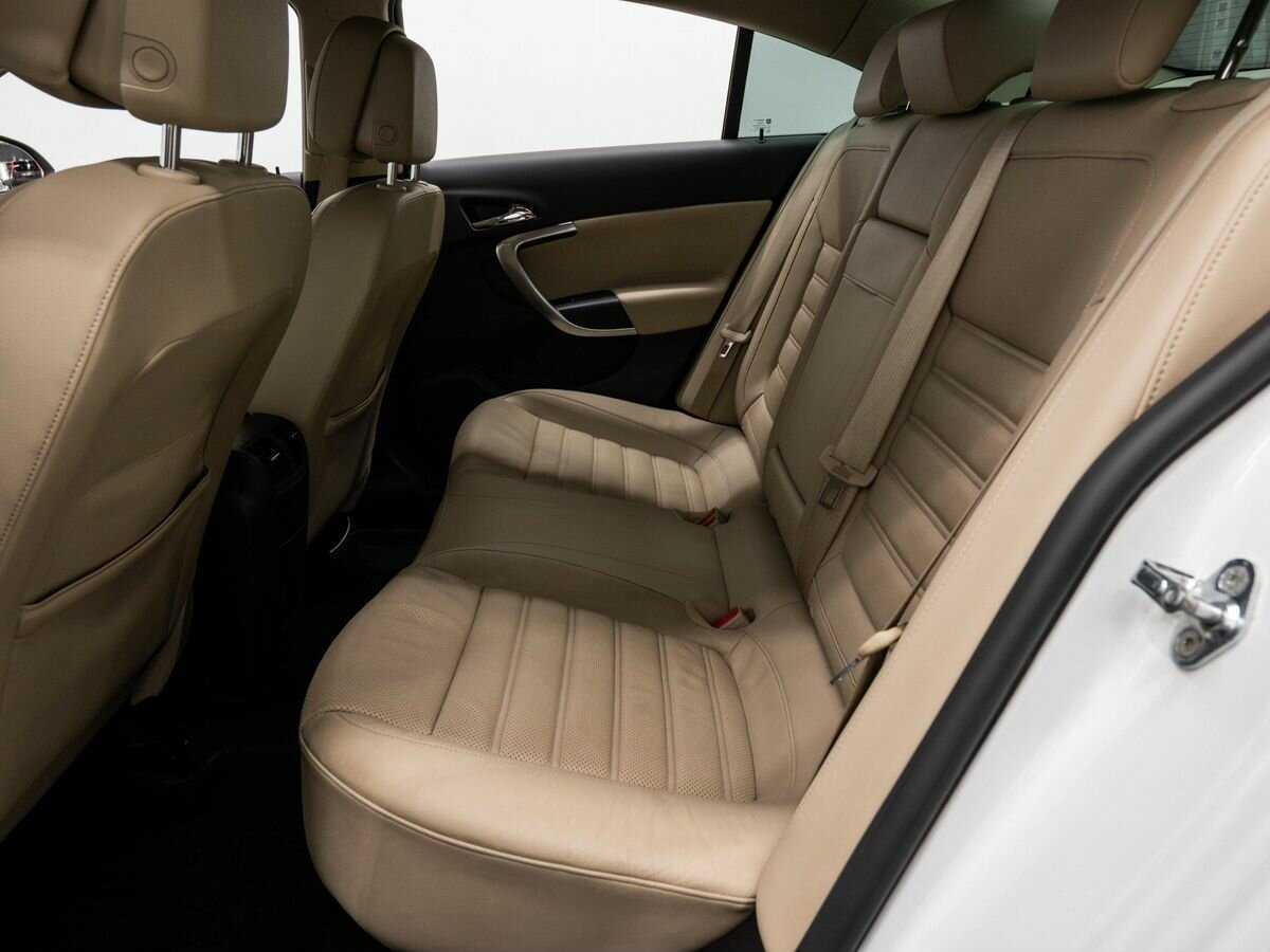 Opel Insignia 2015 года с пробегом. Фото: #12