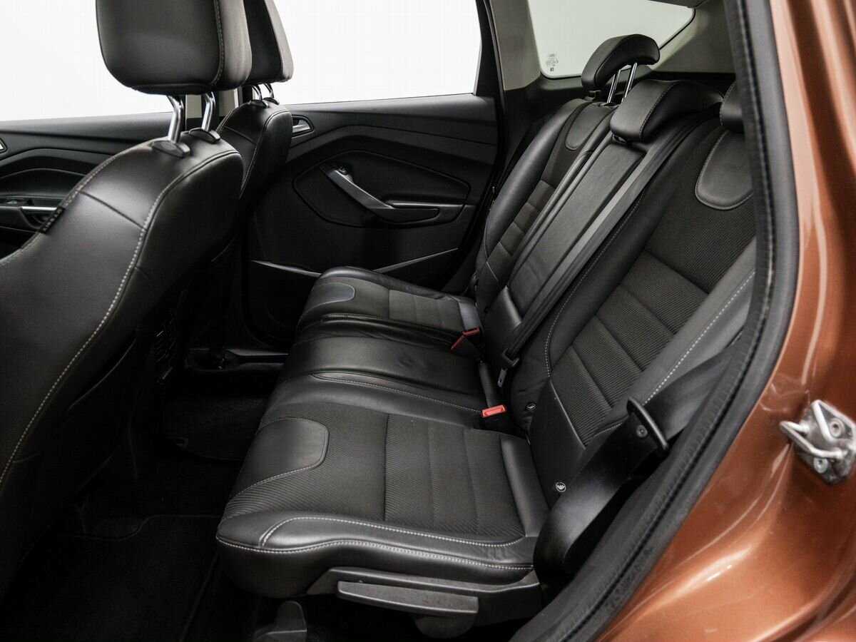 Б/У Форд Куга 2015 года. Фото: #12