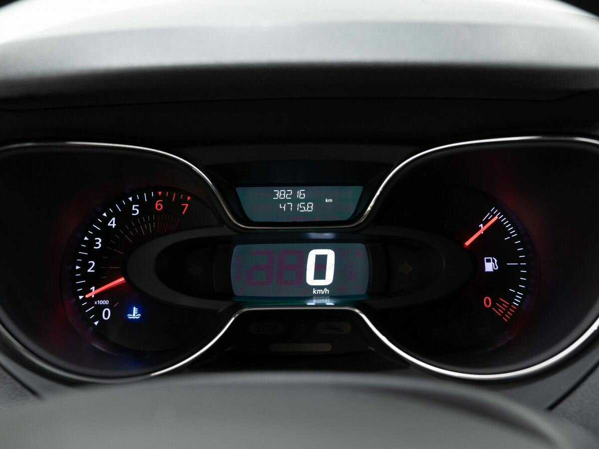 Б/У Рено Каптюр 2017 года. Фото: #15