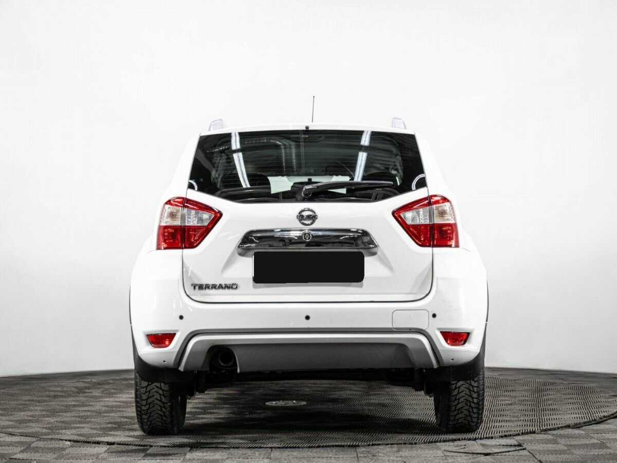 Б/У Ниссан Террано 2015 года. Фото: #4