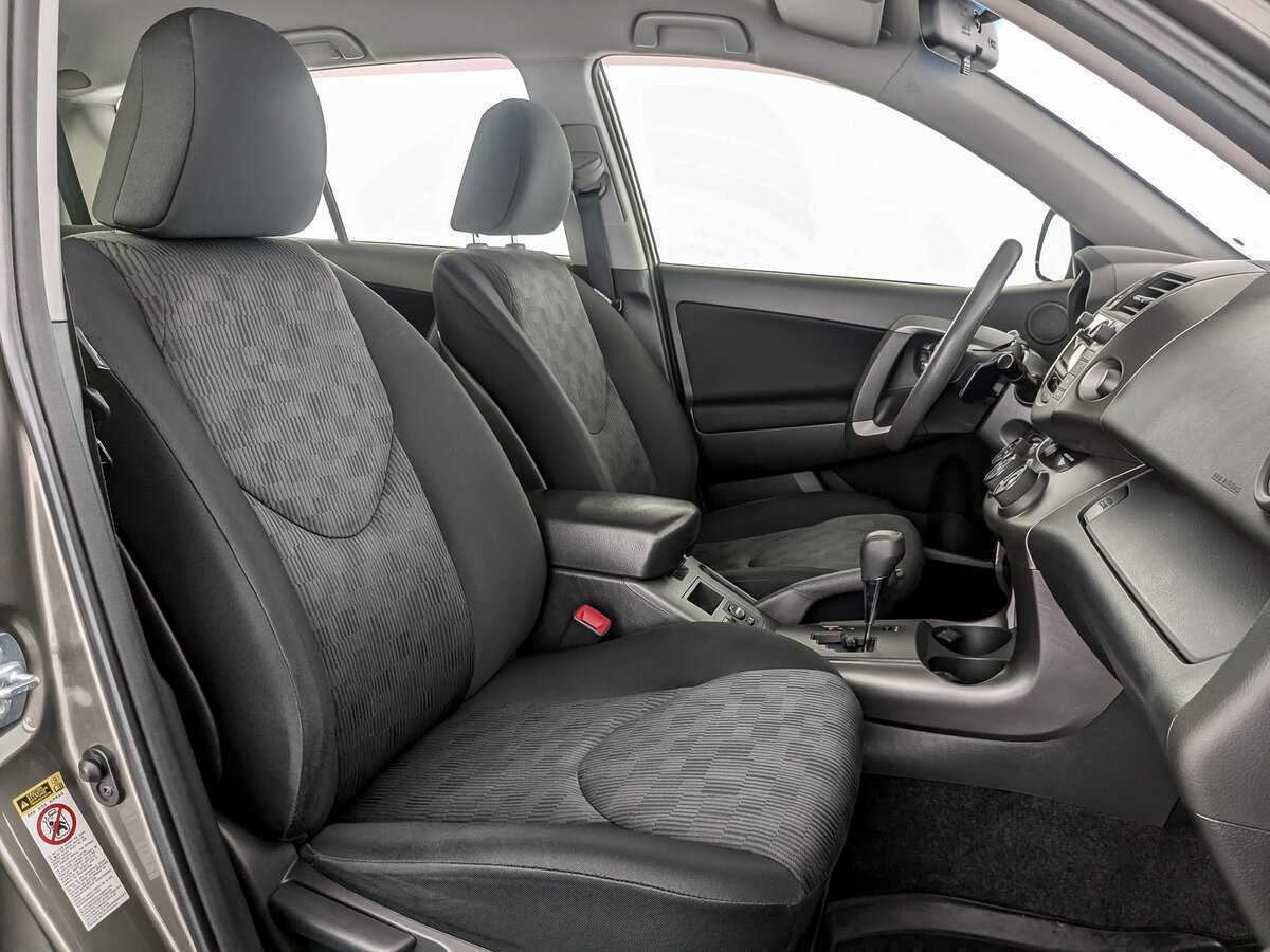 Toyota RAV4 2012 года с пробегом. Фото: #22