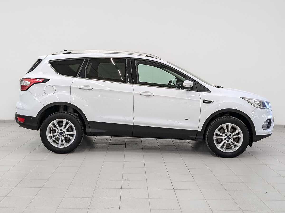 Ford Kuga 2018 года с пробегом. Фото: #3
