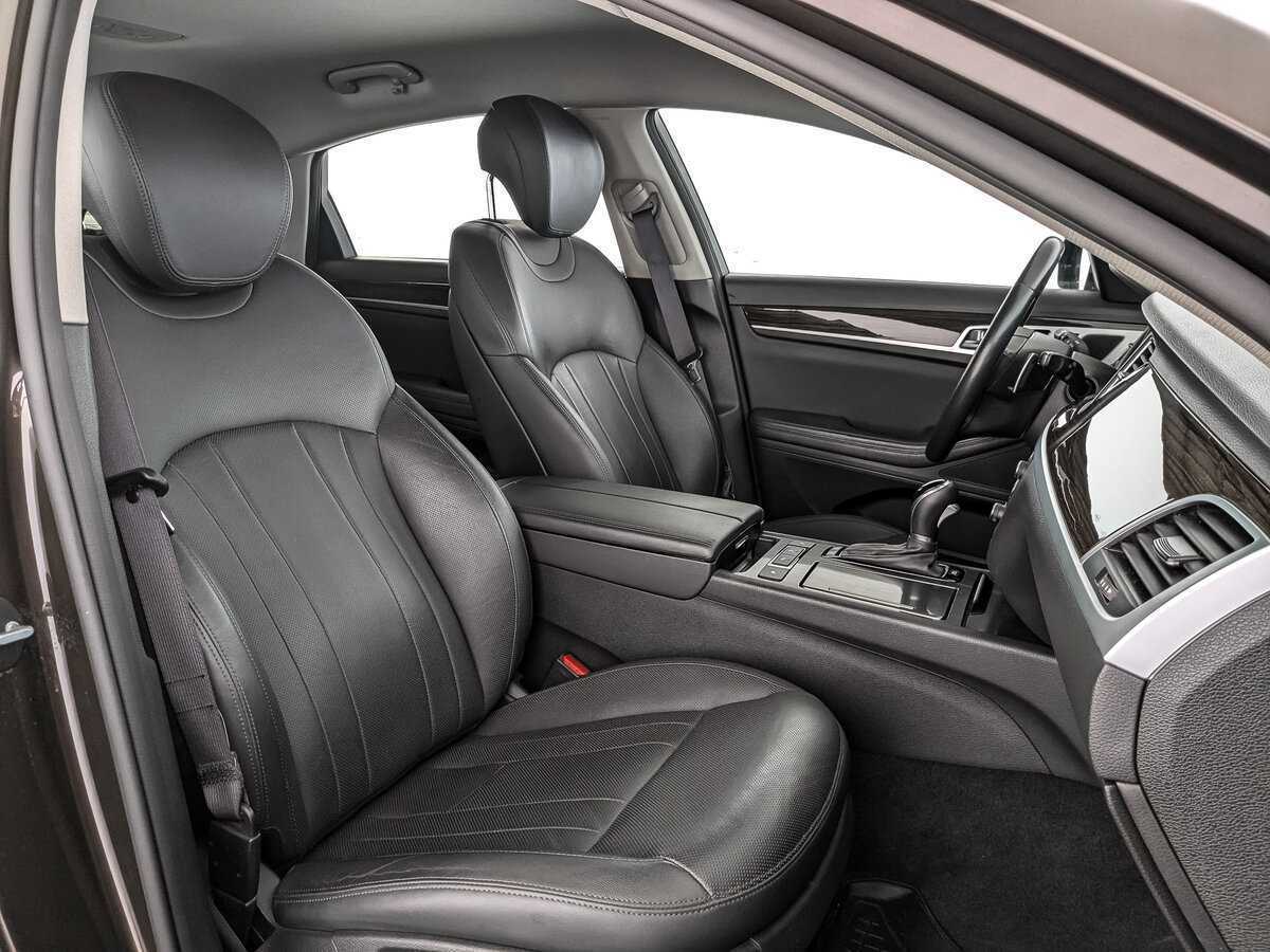 Hyundai Genesis 2015 года с пробегом. Фото: #22