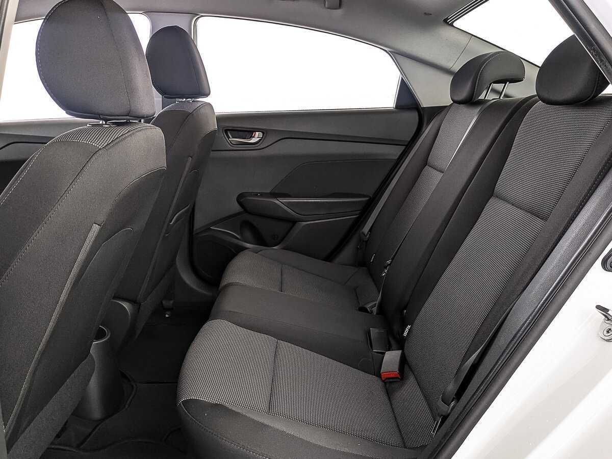 Hyundai Solaris 2017 года с пробегом. Фото: #17