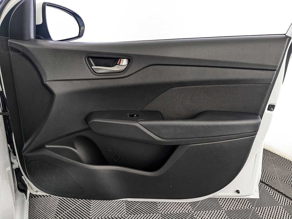 Hyundai Solaris 2017 года с пробегом. Фото: #24