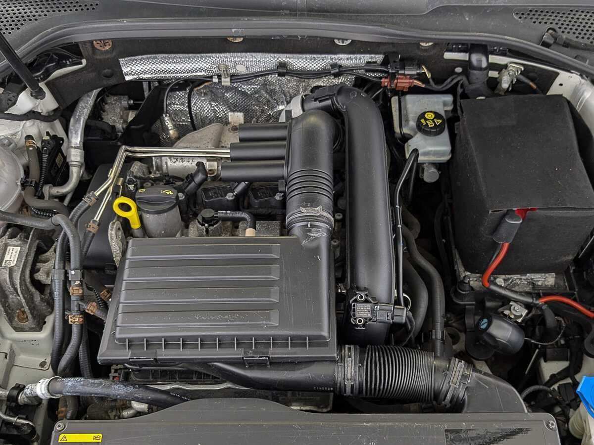 Б/У Фольксваген Гольф 2014 года. Фото: #8