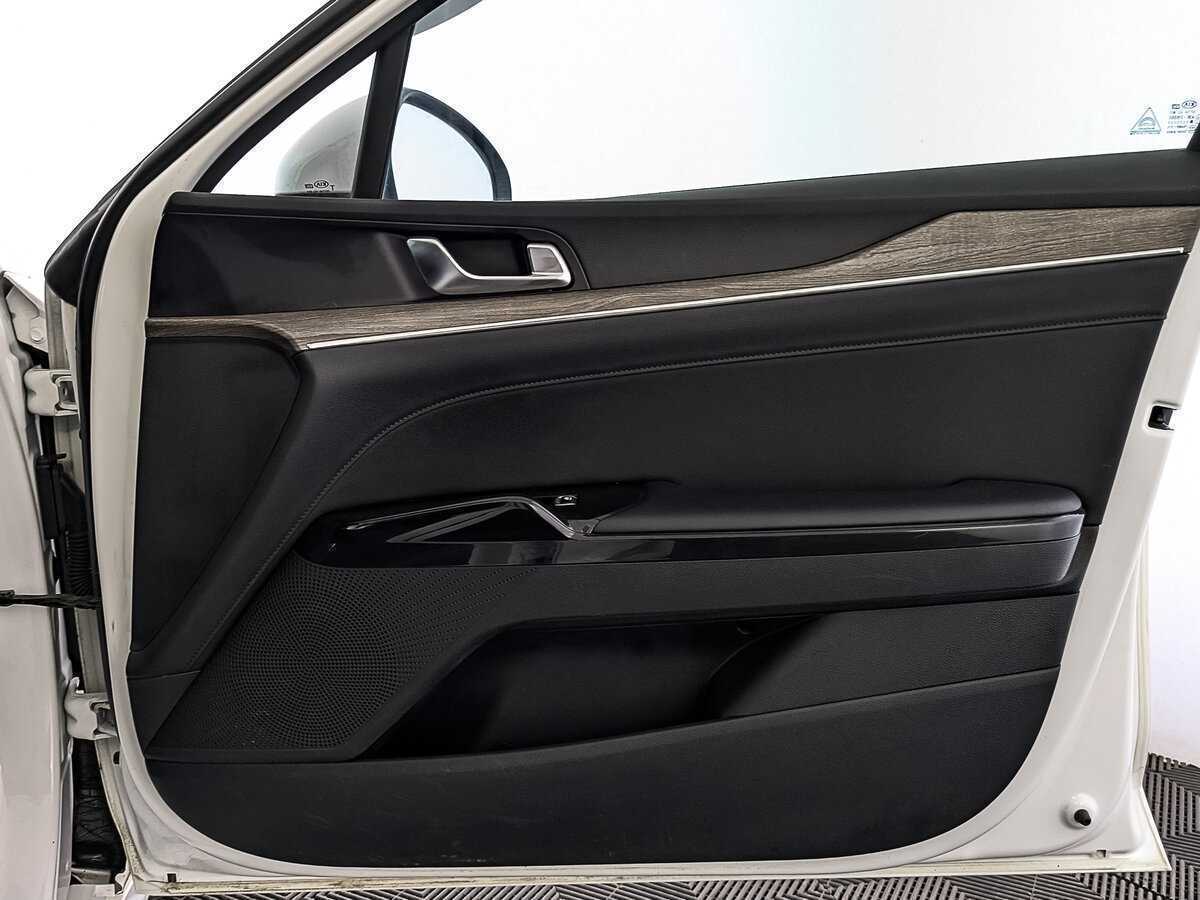 Б/У Киа К5 2021 года. Фото: #24