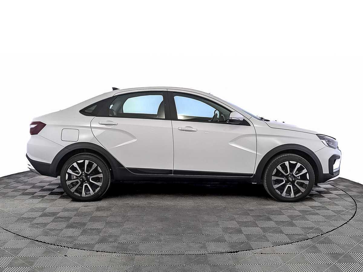 Б/У Лада (ВАЗ) Веста 2024 года. Фото: #3