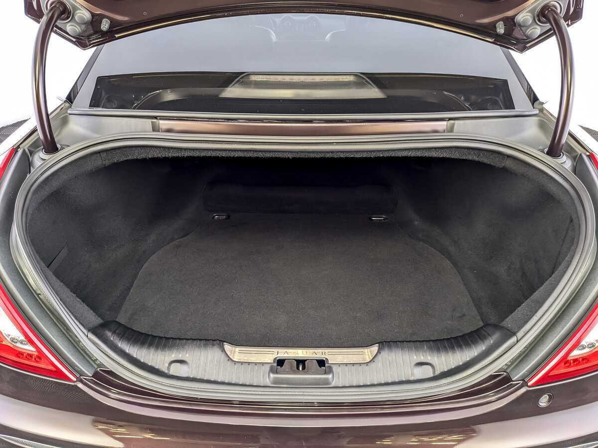 Jaguar XJ 2012 года с пробегом. Фото: #9