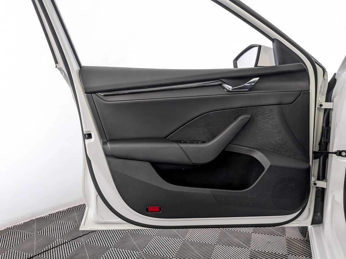 Б/У Шкода Октавия 2021 года. Фото: #18