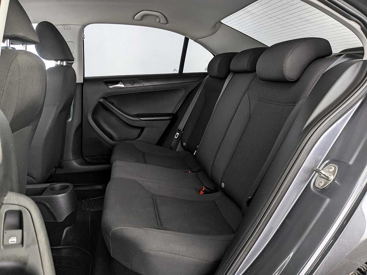 Б/У Фольксваген Джетта 2016 года. Фото: #17