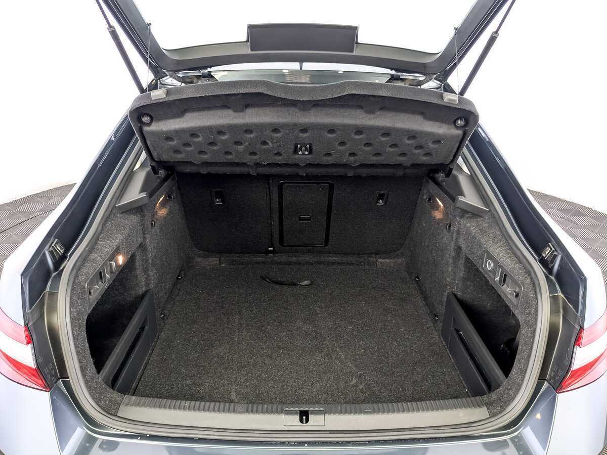 Б/У Шкода Суперб 2019 года. Фото: #9