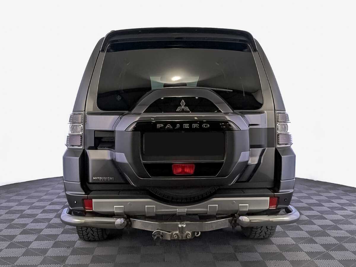 Mitsubishi Pajero 2018 года с пробегом. Фото: #5