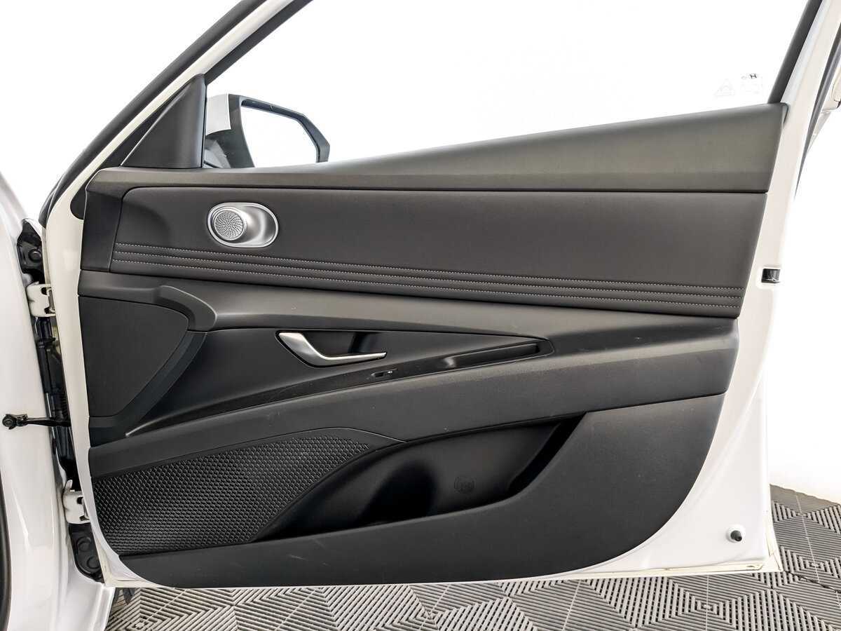 Б/У Хендай Елантра 2021 года. Фото: #21