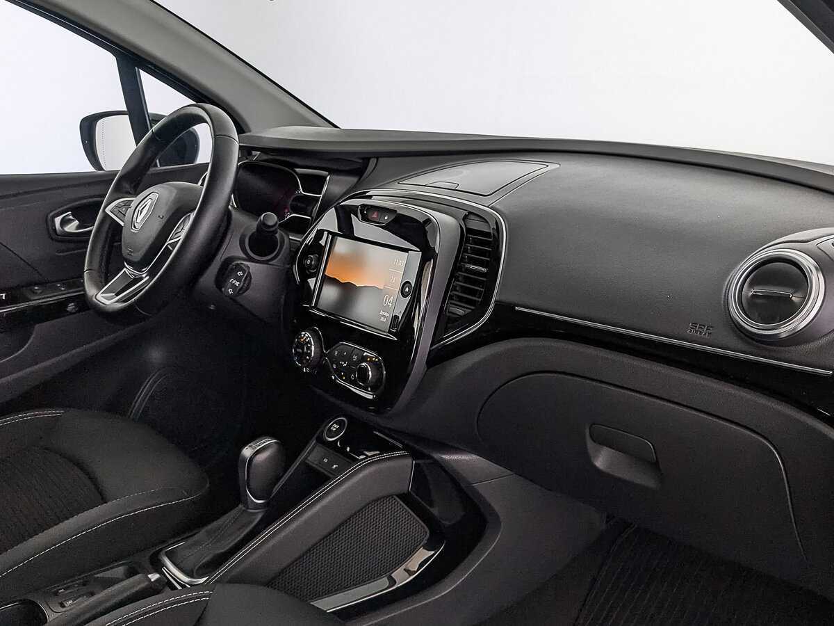 Б/У Рено Каптюр 2021 года. Фото: #12