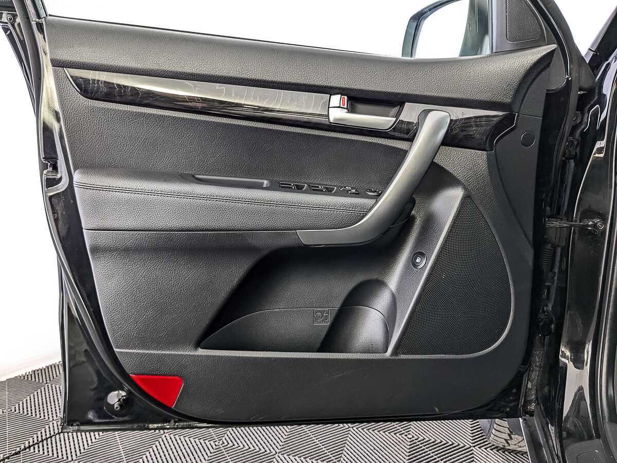 Б/У Киа Соренто 2017 года. Фото: #18