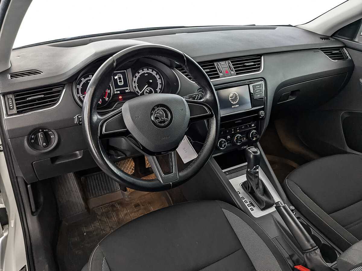 Б/У Шкода Октавия 2020 года. Фото: #12