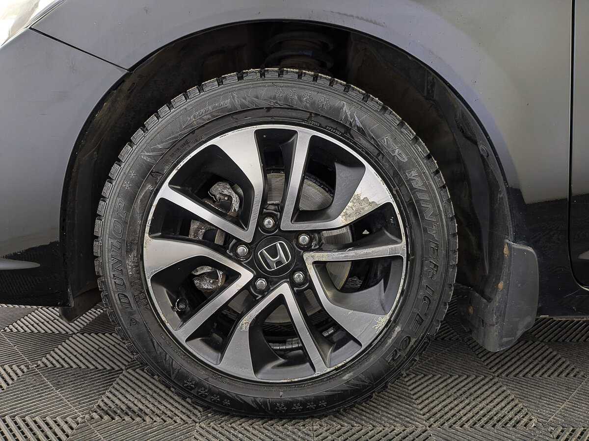 Б/У Хонда Цивик 2013 года. Фото: #11