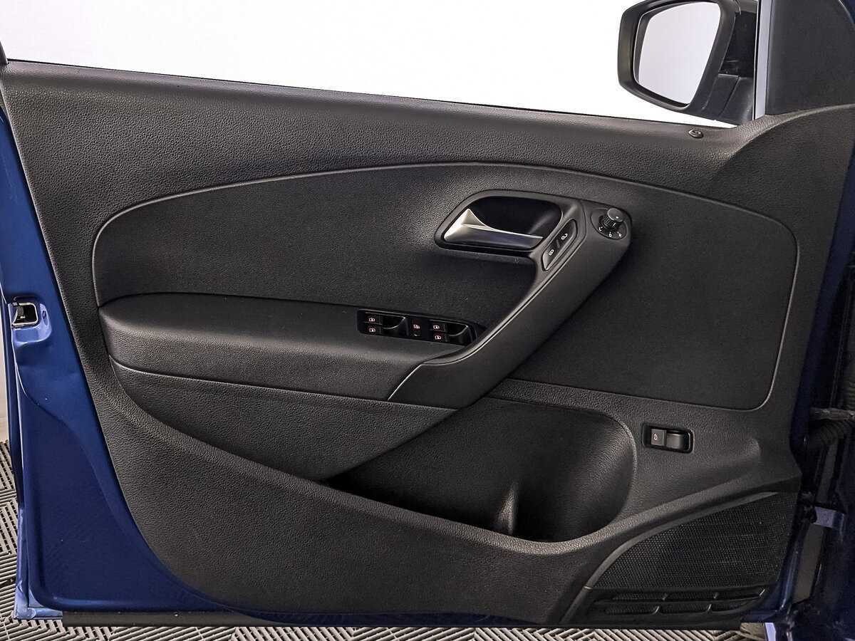 Б/У Фольксваген Поло 2019 года. Фото: #18