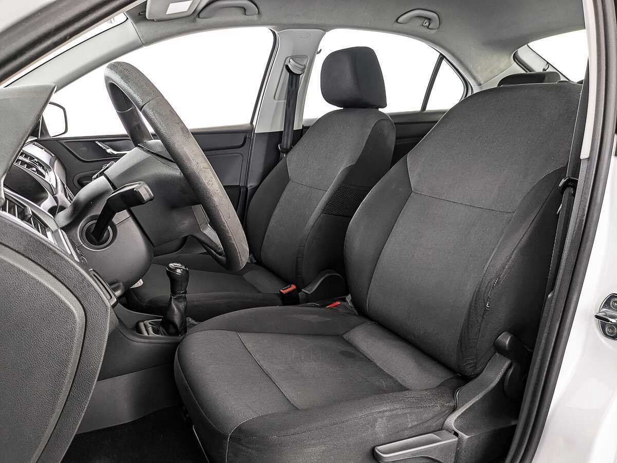 Б/У Шкода Рапид 2017 года. Фото: #19