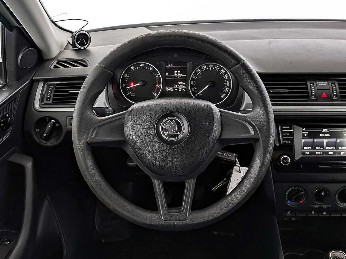 Б/У Шкода Рапид 2017 года. Фото: #21