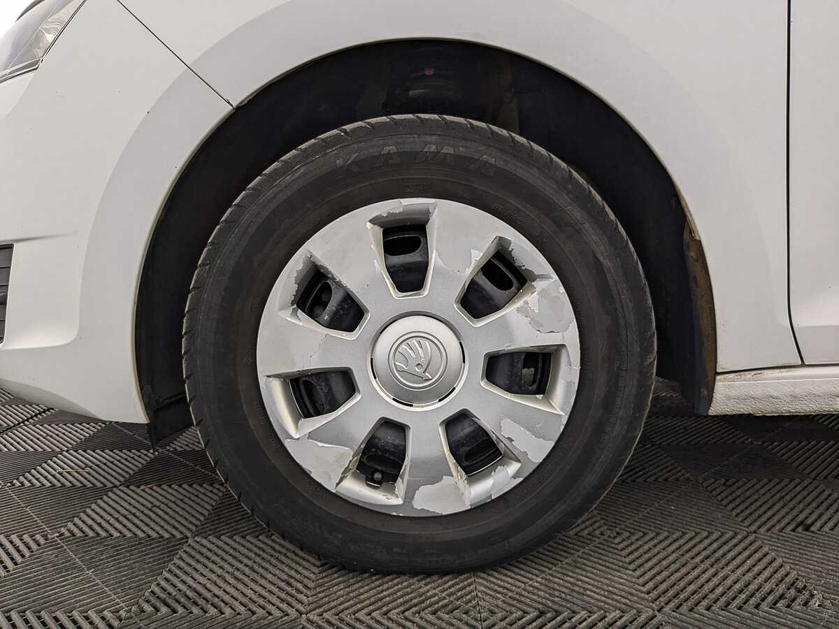 Б/У Шкода Рапид 2017 года. Фото: #11