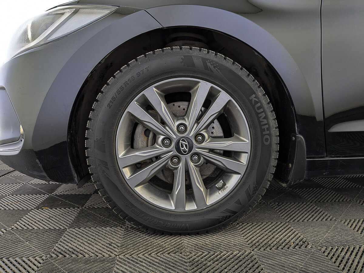 Б/У Хендай Елантра 2017 года. Фото: #11