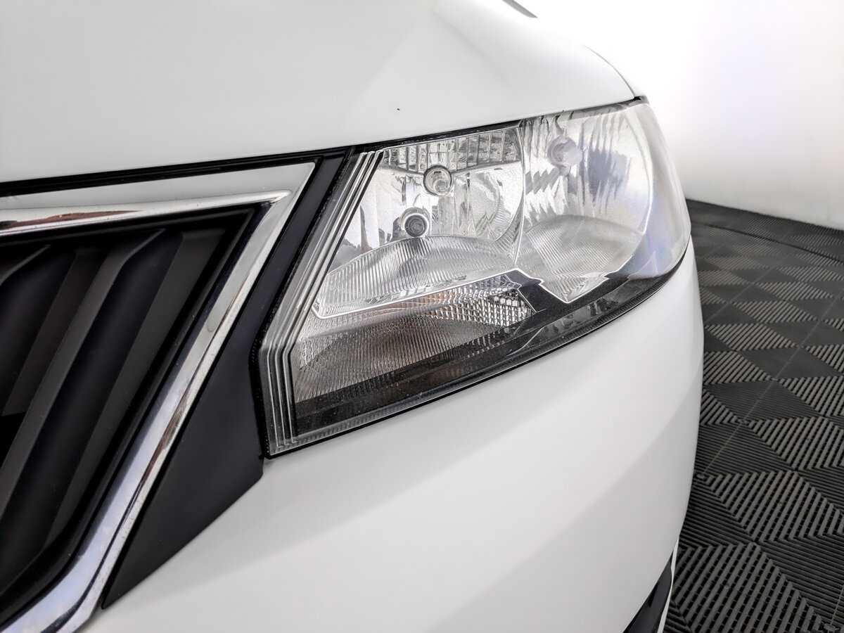 Б/У Шкода Рапид 2017 года. Фото: #16