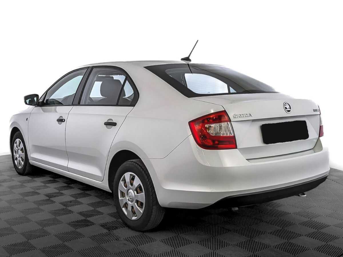 Б/У Шкода Рапид 2017 года. Фото: #6