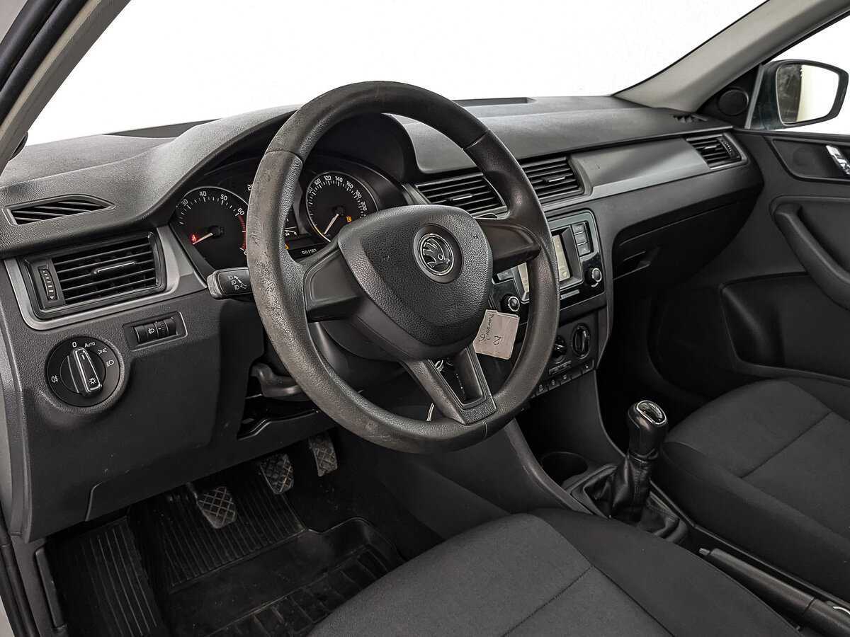 Б/У Шкода Рапид 2017 года. Фото: #14