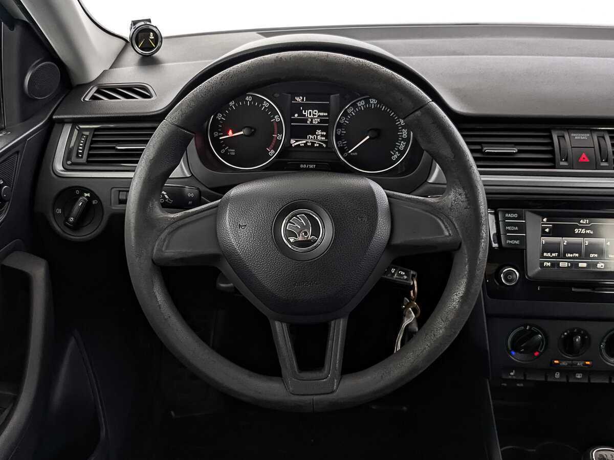 Б/У Шкода Рапид 2017 года. Фото: #21