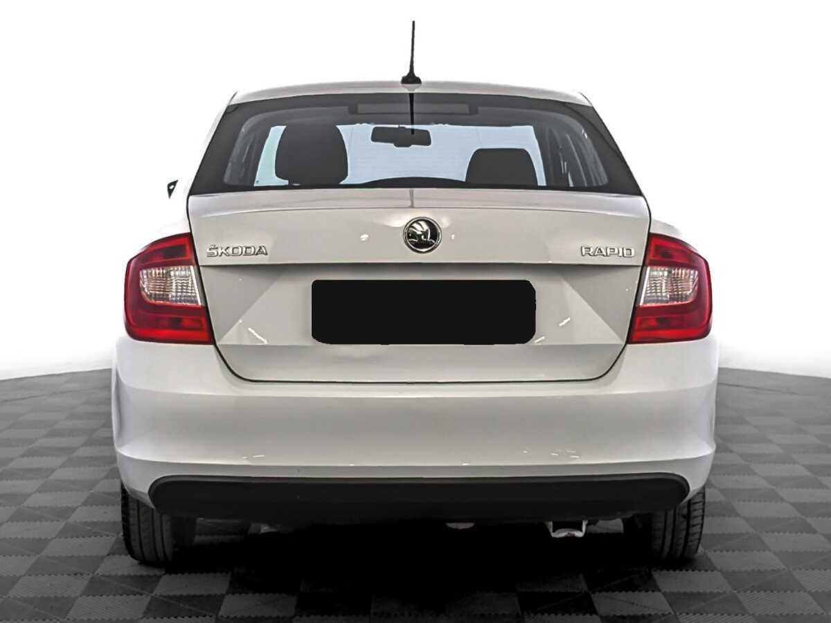 Б/У Шкода Рапид 2017 года. Фото: #5