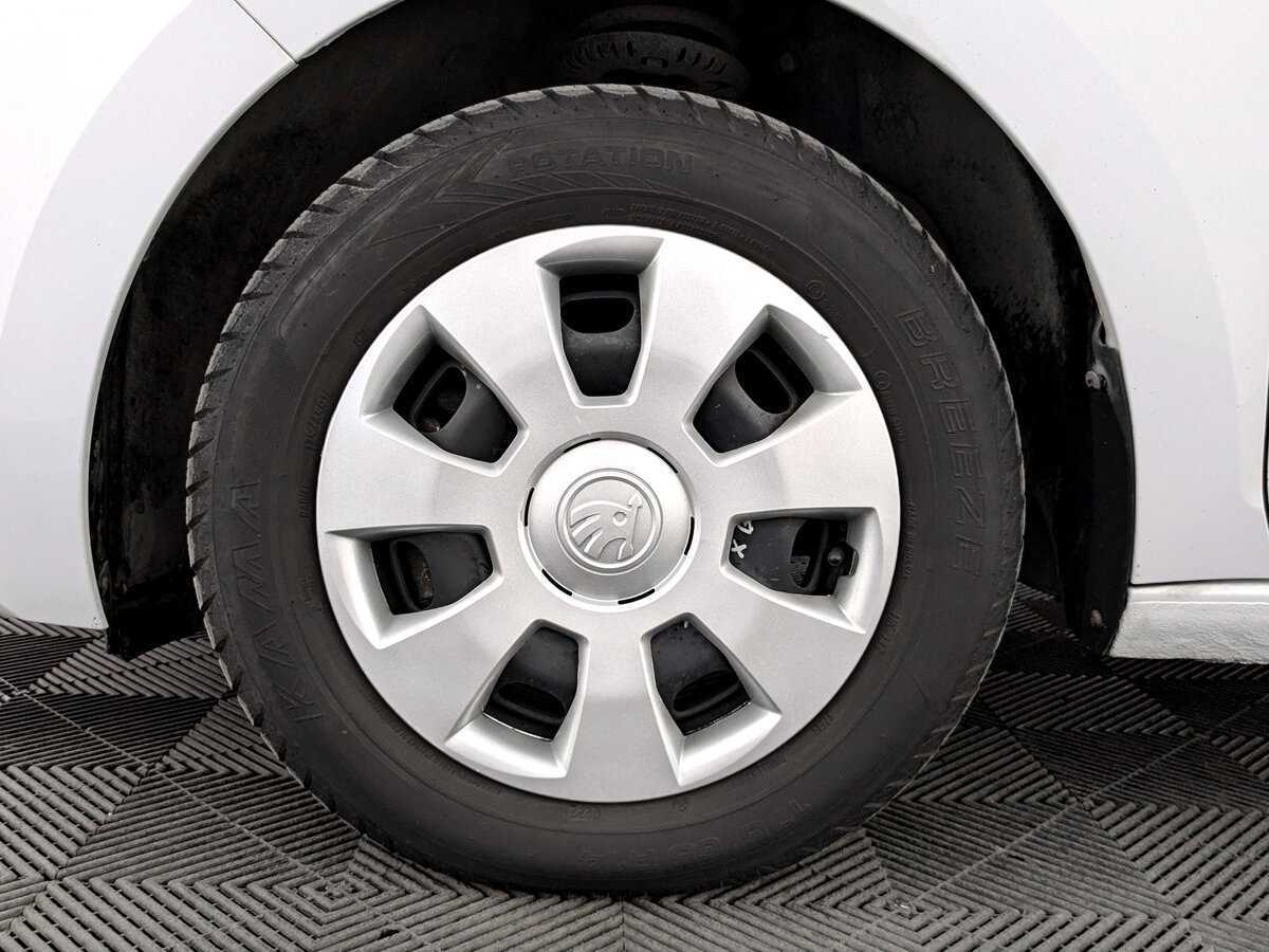 Б/У Шкода Рапид 2019 года. Фото: #17