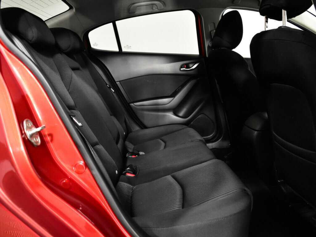 Б/У Мазда 3 2014 года. Фото: #9