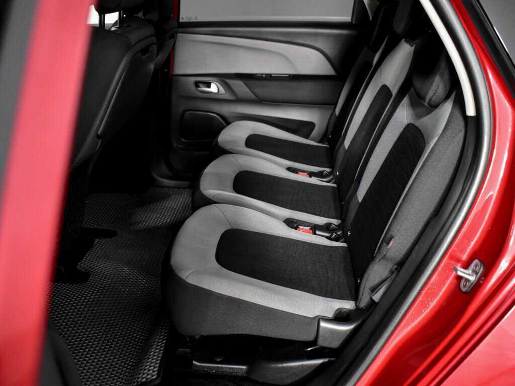 Б/У Ситроен Ц4 Пикассо 2015 года. Фото: #10