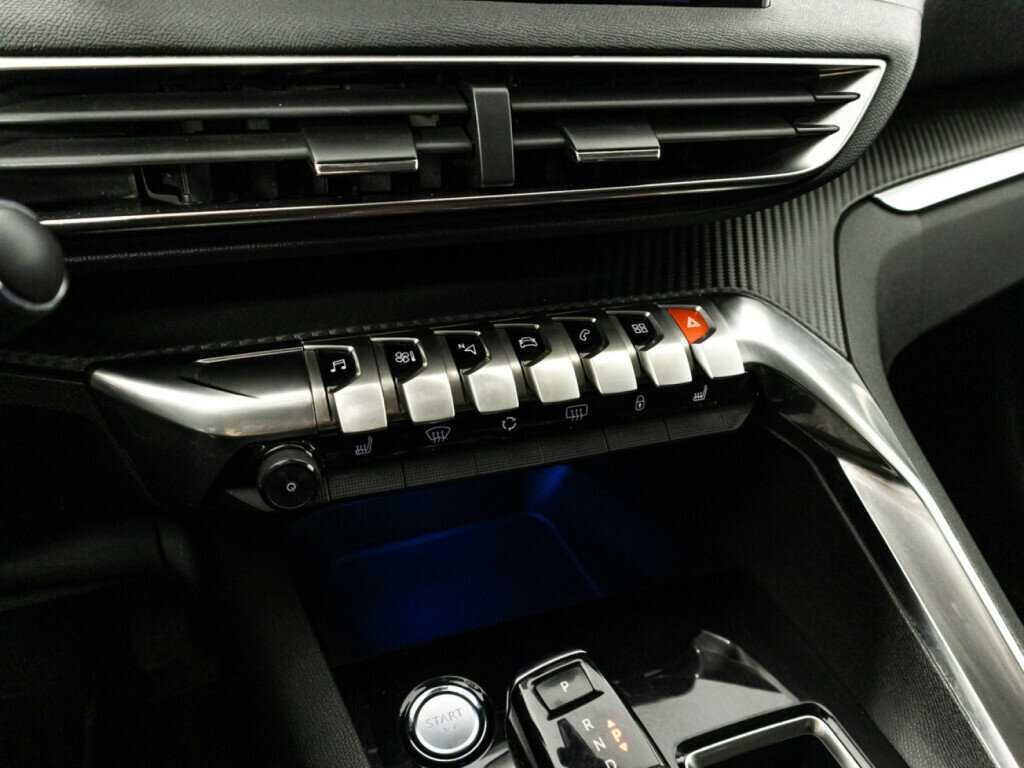 Б/У Пежо 3008 2017 года. Фото: #16